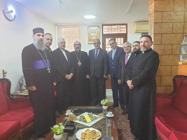 وفد من المؤتمر المسيحي الدائم في زيارة تهنئة إلى راعي ابرشية جبل لبنان وطرابلس للسريان الأرثوذكس